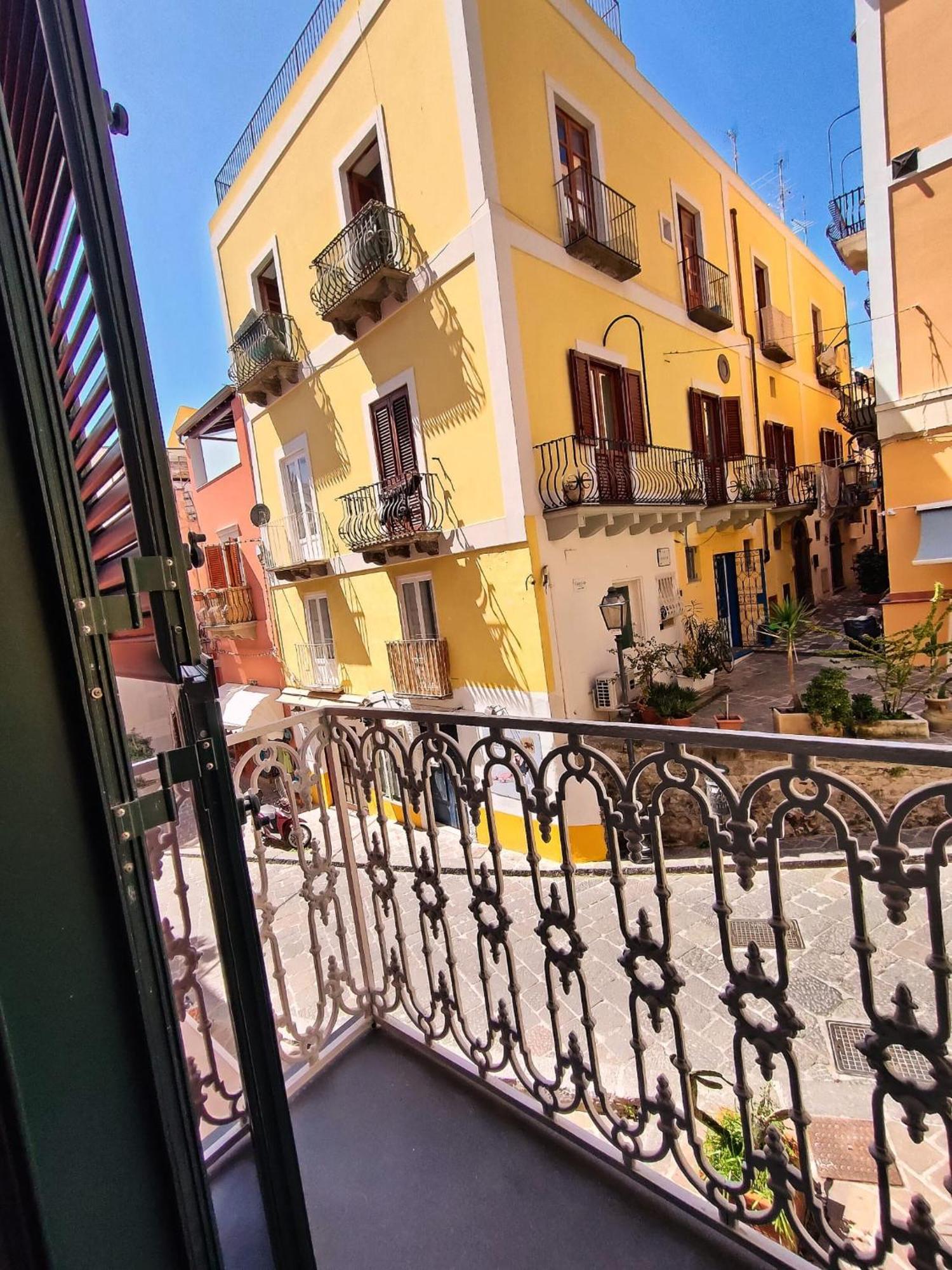 Bed & Breakfast Lipari Suite B&B *